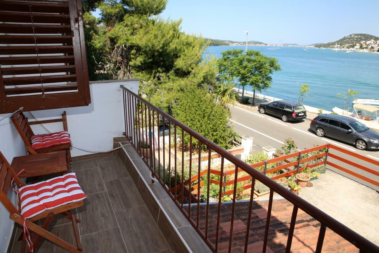 Seaside Apartment Tisno Exterior foto